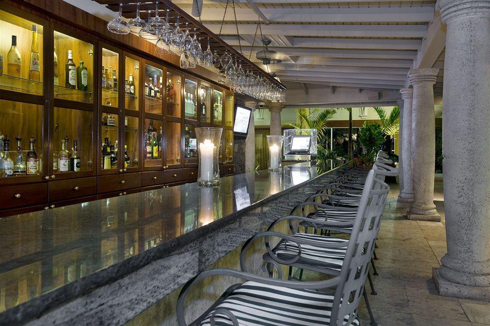 Windward Passage Hotel Charlotte Amalie Restaurant foto
